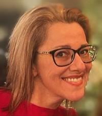 Marina Fialdès, praticienne en massages bien-être et soins énergétiques